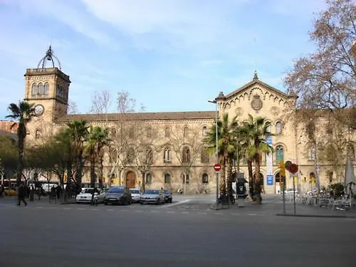 Plaza Universitat Apartman Barcelona