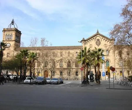 Plaza Universitat Апартаменты Барселона
